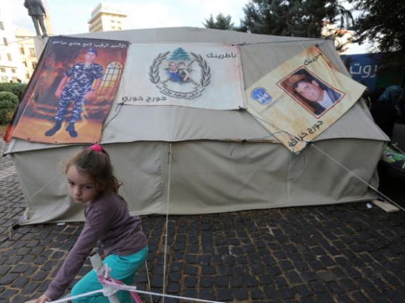 بعد مغادرة أهالي العائدين من «موت النصرة»: خيمة العسكريين تنتظر أسرى «داعش»