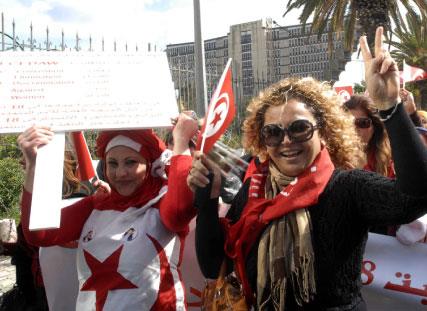 الثورة التونسية تخسر شبابها