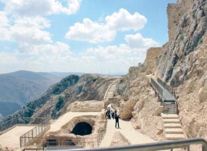 قلعة الشقيف: آثار بلا زوار