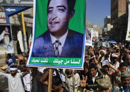 معركة صور في اليمن:  الساحات تستنجد بالرموز لإطاحة صالح 