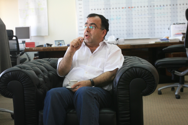 يريد يوسف إبقاء «حنفية» الانترنت في يده (مروان بوحيدر)