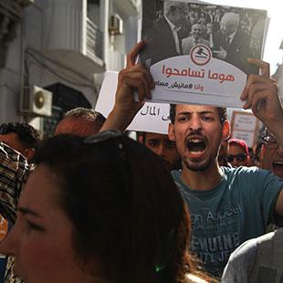 تونس... الصراع على السلطة مستمر