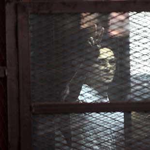 الحبس الاحتياطي في مصر... عقوبة سياسية بعد «30 يونيو»