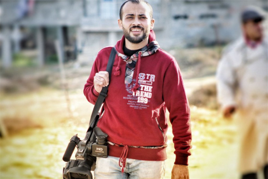 استشهاد الصحافيّ أحمد أبو حسين