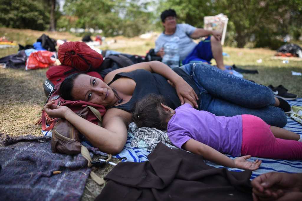مهاجرون في منطقة ماتياس روميرو في ولاية واكشاكا حيث سيخططون لبقية رحلتهم