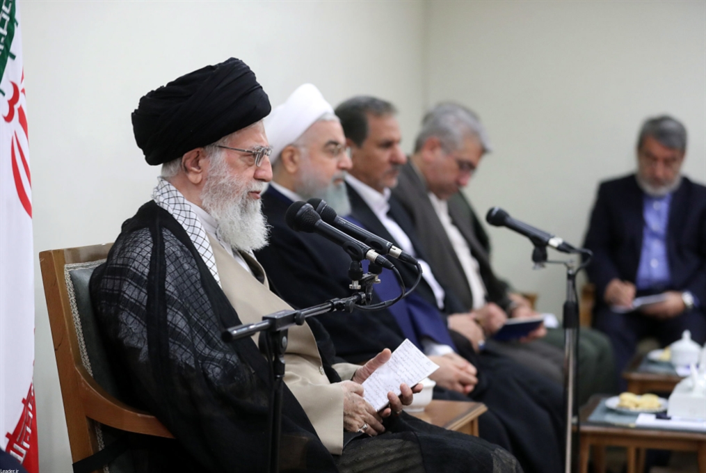 خامنئي داعِماً حكومة روحاني: ستُفشل المؤامرات الأميركية