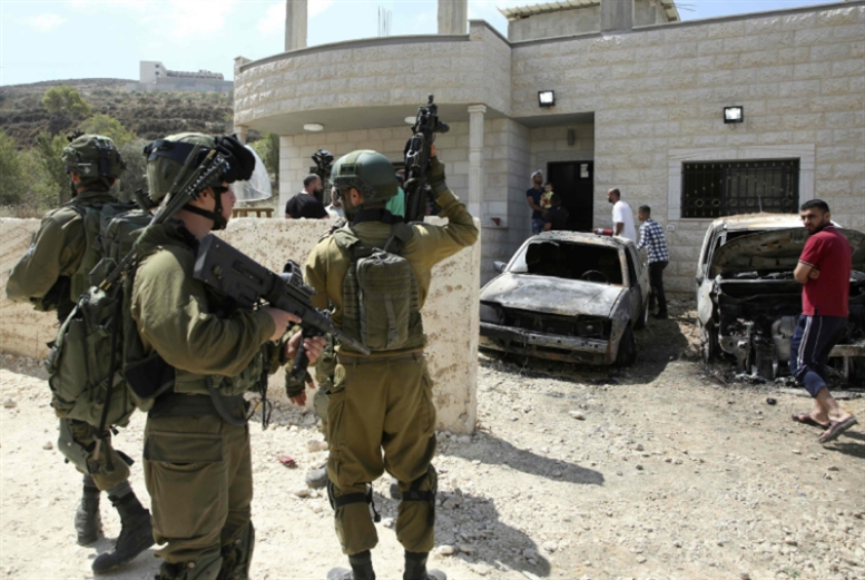 الجنود الإسرائيليون في الاقتحامات: لصوص قبل أن يكونوا «عسكراً»