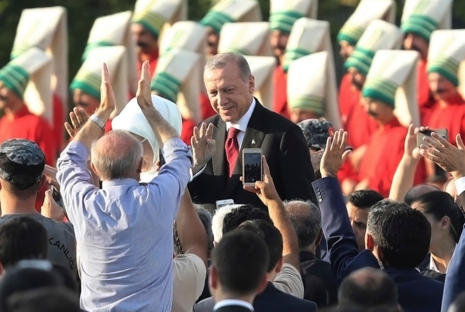 أردوغان يؤدي اليمين: لا مفرّ من النظام الرئاسي