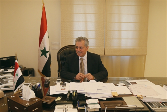 السفير السوري: المصارف اللبنانيّة تُضيّق   على السوريين