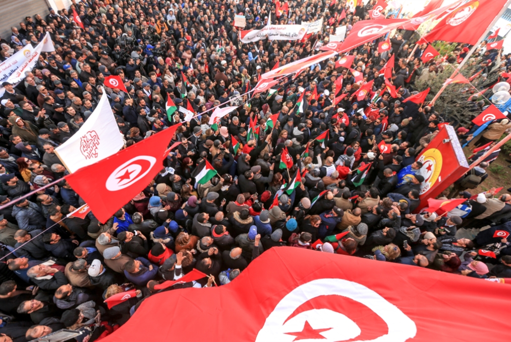 إضراب عام لزيادة الأجور: «اتحاد الشغل» يتجه إلى التصعيد