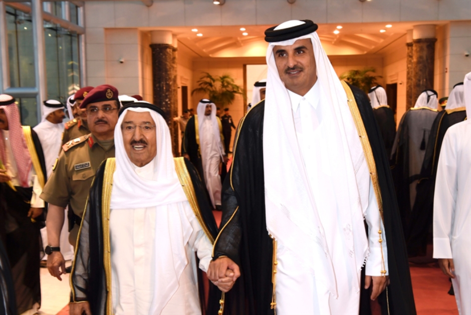 أبو ظبي تنفق «أموالاً باهظة» لاستمالة «التجارة العالمية» ضد قطر