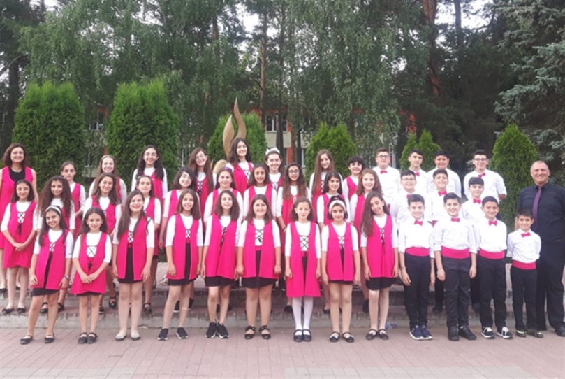 «أطفال أرجوان» في بيلاروسيا... غناء للحب والسلام