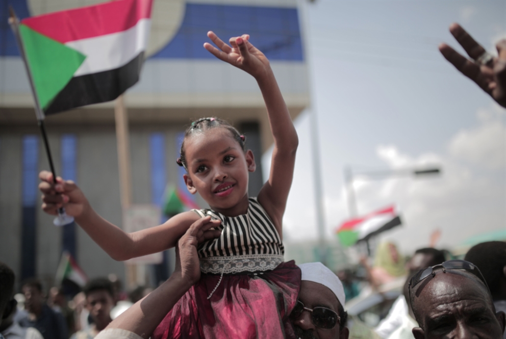 إرجاء حلّ «العسكري» أولى العثرات: «فرح السودان»  لا يكتمل