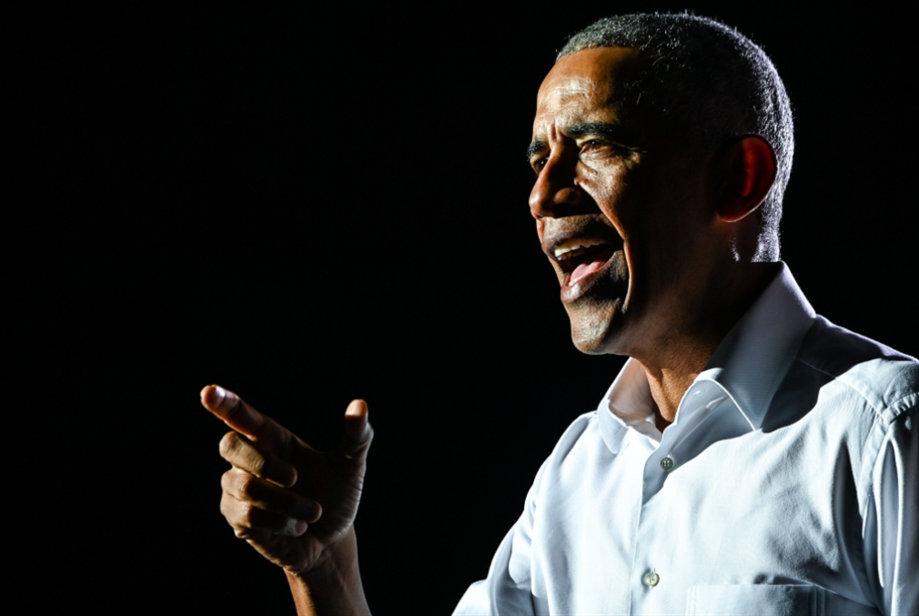 أوباما في كتابه الجديد: انقساماتنا عميقة وتحدّياتنا رهيبة