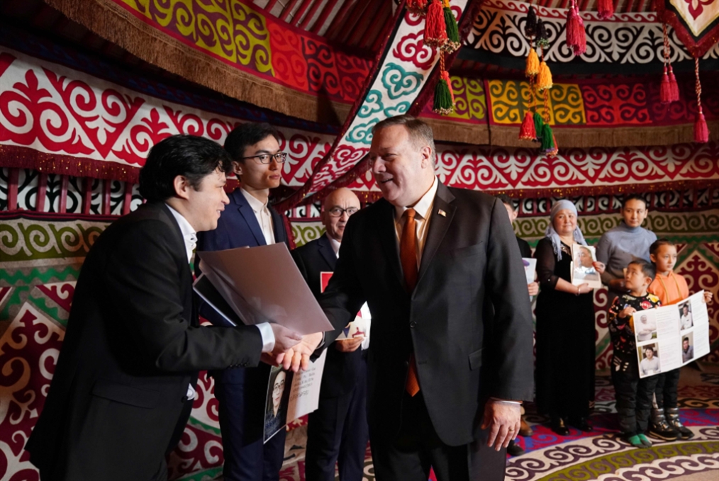 بومبيو في آسيا الوسطى: عروضٌ مغرية لتبديل الولاءات