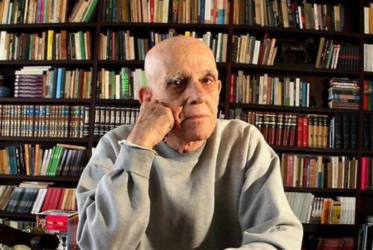 وفاة الكاتب البرازيلي روبيم فونسيكا