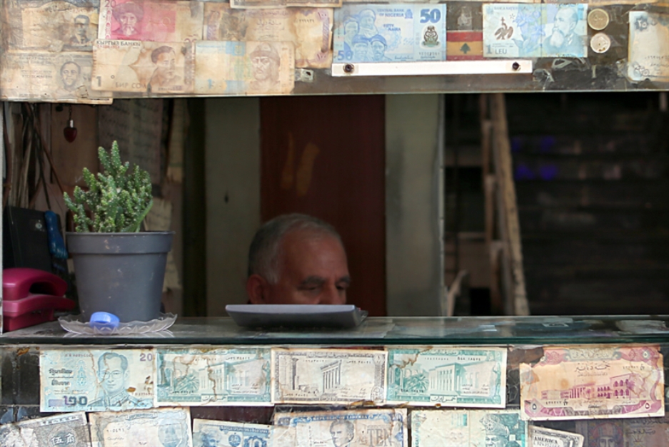 التحقيق مع الصرّافين: استدعاء مدير العمليات النقدية  في مصرف لبنان