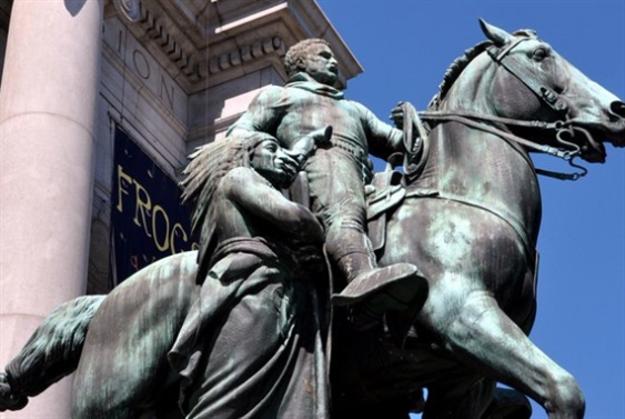 جدل حول تمثال روزفلت