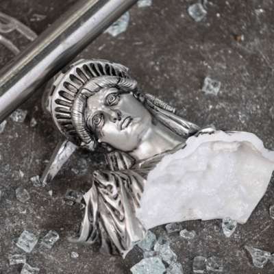حظر تجوال ليلي في نيويورك: التظاهرات أخطر من   «كورونا»