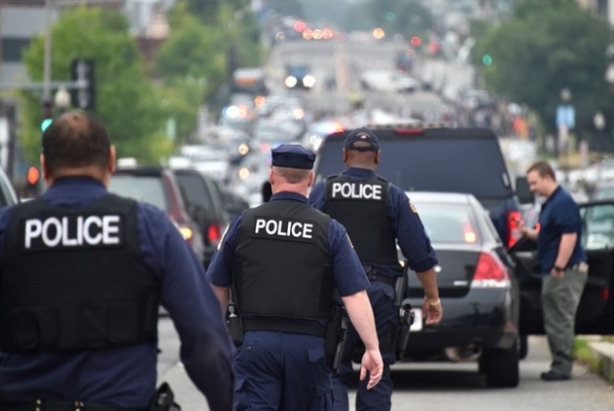 تطبيقات الأمان وتعقب الشرطة الأكثر تحميلاً في أميركا