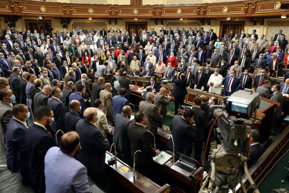 البرلمان يفوّض إلى الجيش القتال في ليبيا: مصر إلى الحرب