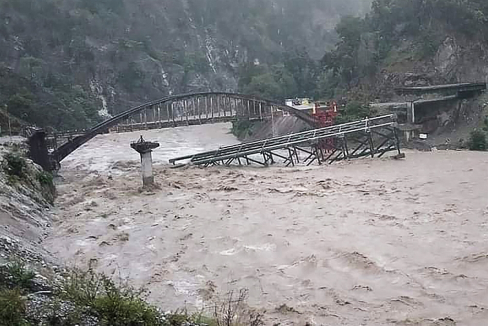 فيضانات وحوادث انزلاق للتربة تحصد 116 قتيلاً في الهند والنيبال