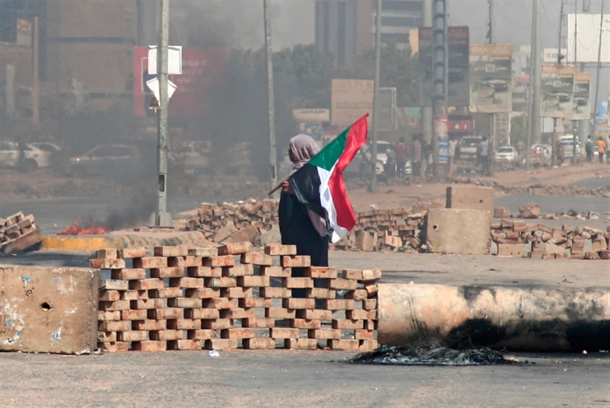 دعوات لـ«مقاومة شرسة» لانقلابيّي السودان