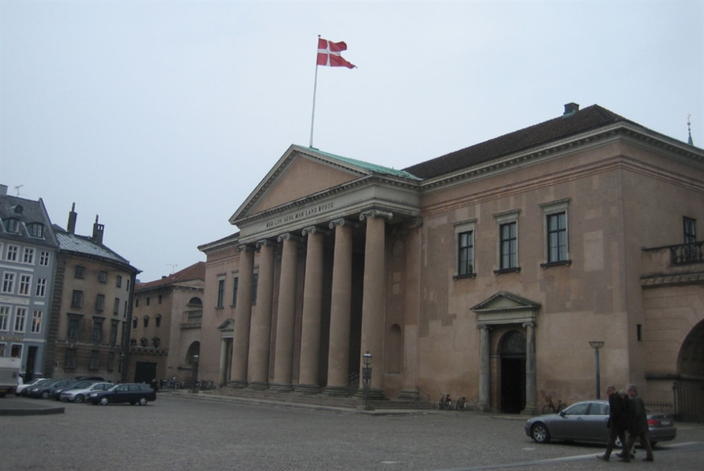 محاكمة شركات دنماركية لخرقها العقوبات الأوروبية على سوريا