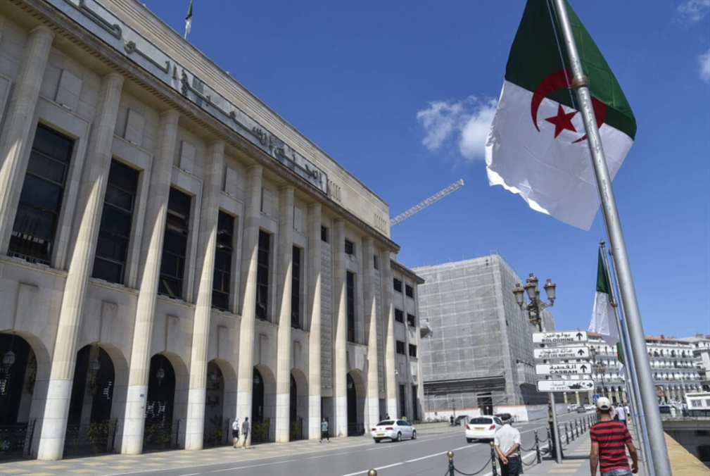 الجزائر تُطمئن إسبانيا: سنمدّكم بالغاز الطبيعي عبر المغرب