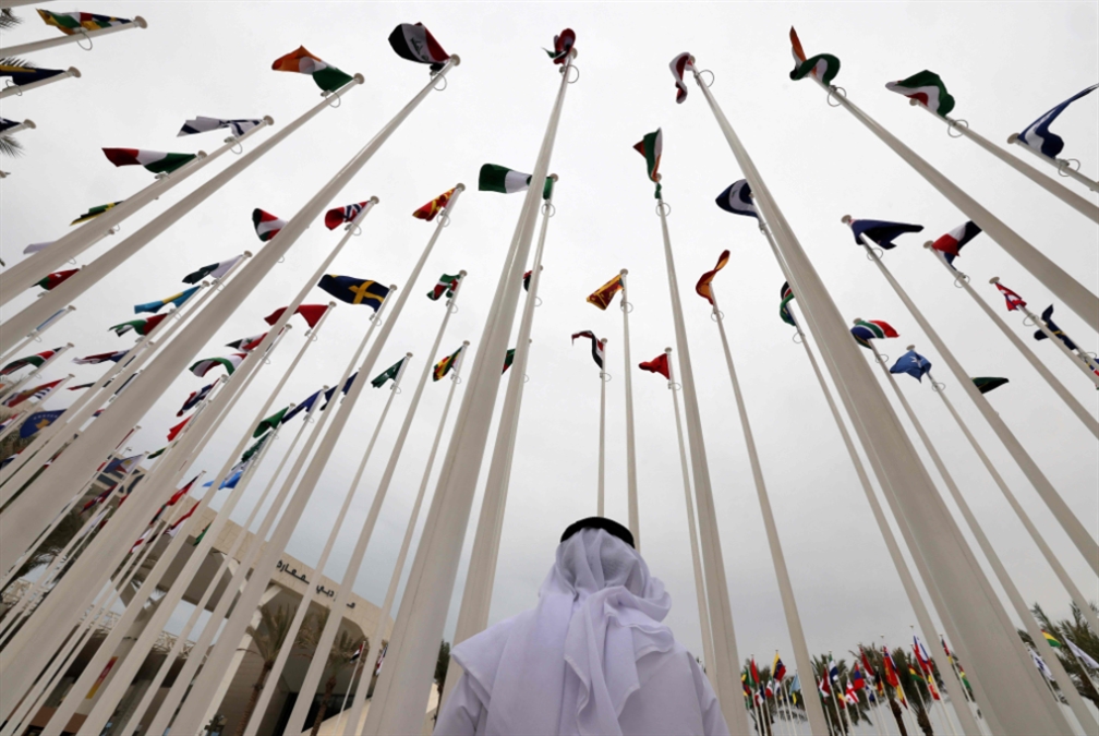 السلطة تلحس مواقفها: جنباً إلى جنب العدو في دبي