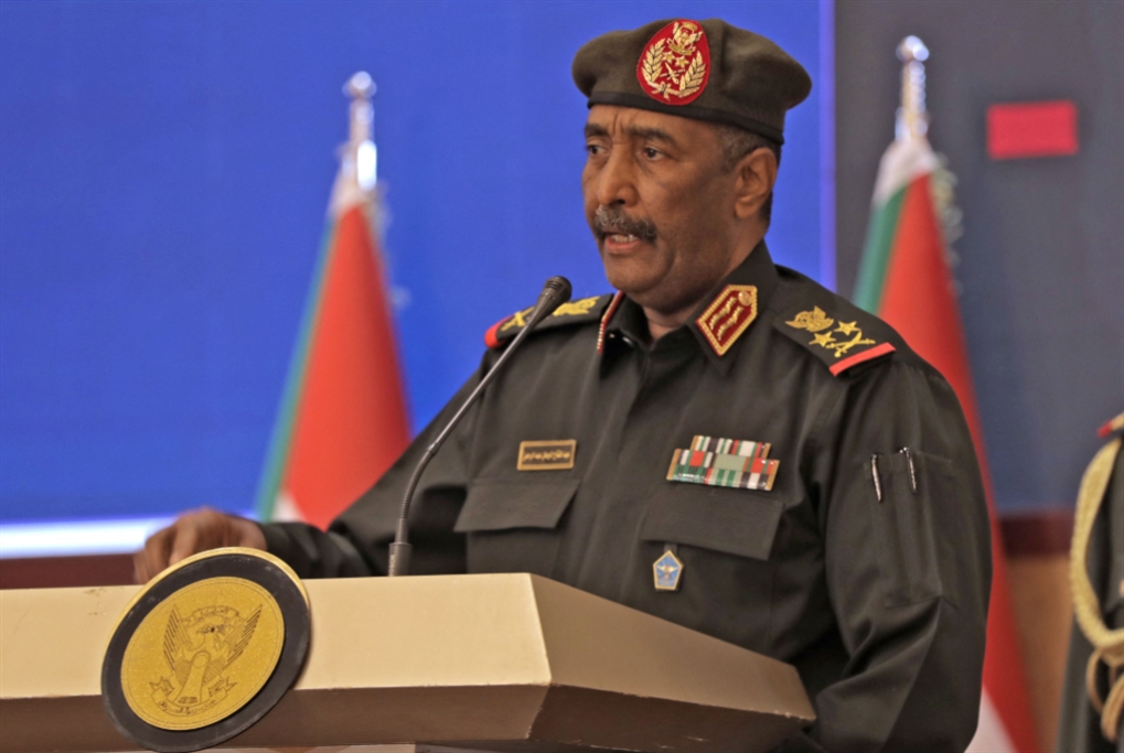 السودان | البرهان يقيل ضباطاً كباراً في الاستخبارات العامة