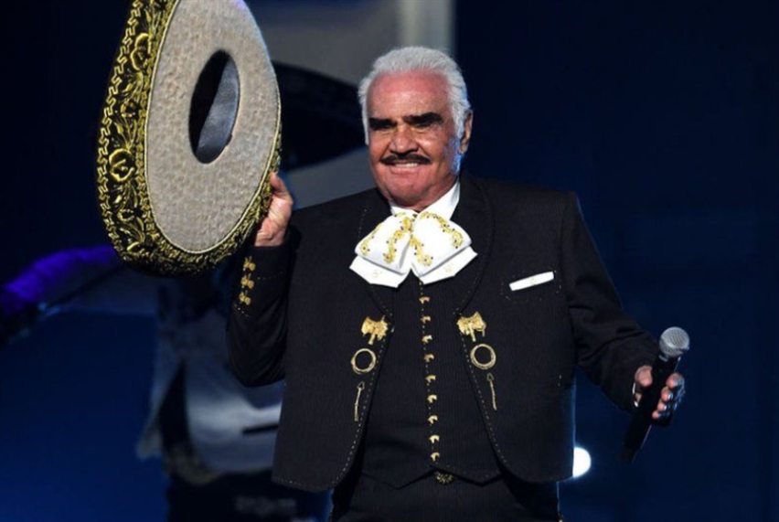 وفاة ملك الأغنية الشعبيّة المكسيكيّة فيسنتي فرنانديس