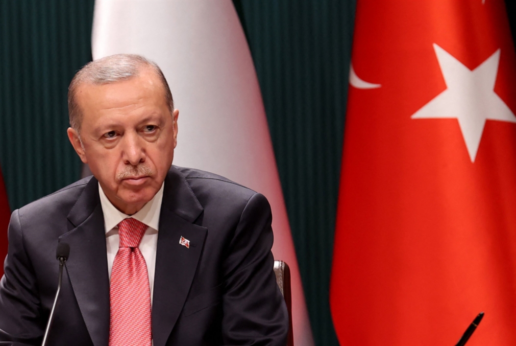 تركيا | إردوغان يُقيل وزير المالية