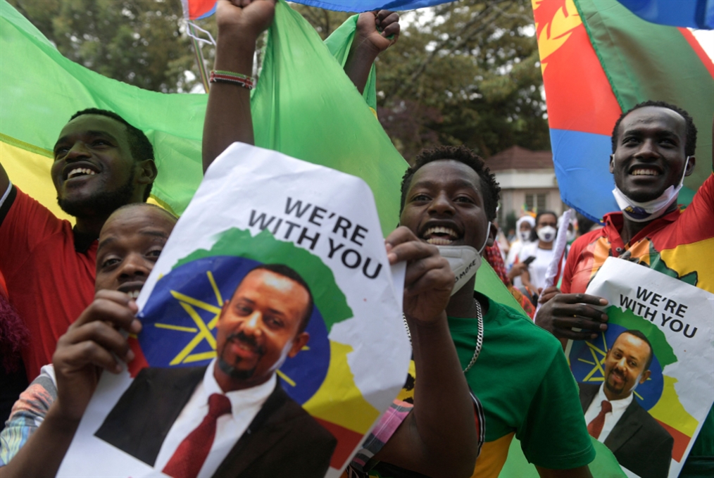 تقاطعاتٌ دولية أنعشت أديس أبابا: آبي أحمد يتجاوز الخطر
