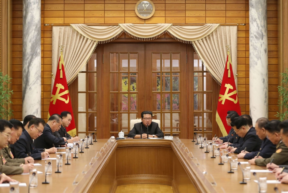 زعيم كوريا الشمالية يتحدّث عن «صراع هائل» العام القادم