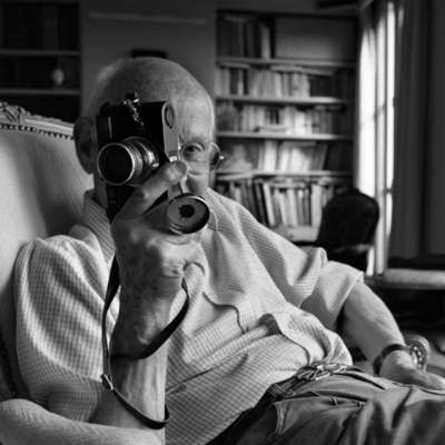 «رائد التصوير الفوتوغرافي» في معرض استعادي تحتضنه الرباط: هنري كارتييه بروسون... ذاكرة (جسد) القرن العشرين