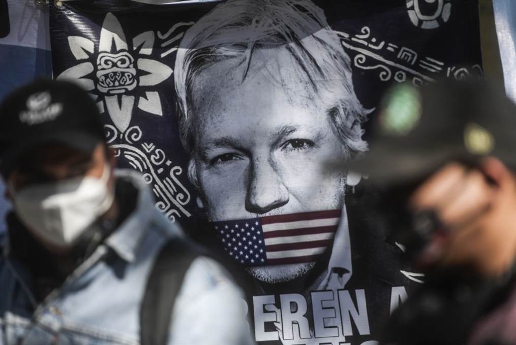 قاضية بريطانية ترفض تسليم مؤسس «ويكيليكس» إلى أميركا: أسانج قد ينجو... هذه المرّة 