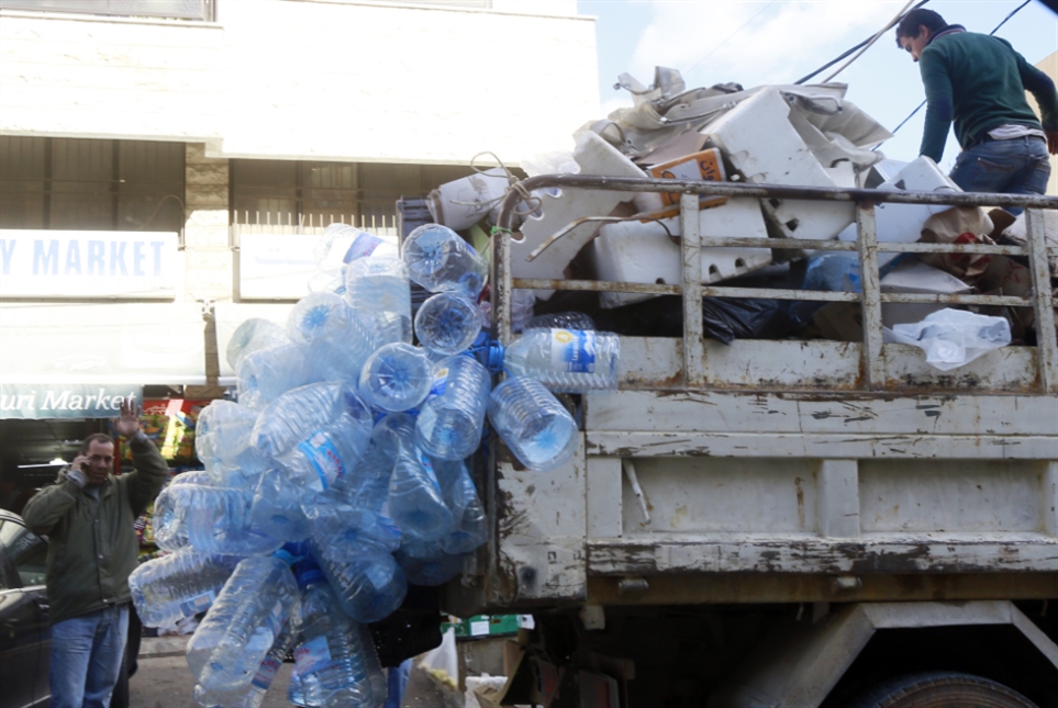 فرز البلاستيك فرصة وسط تهديد الأزمة
