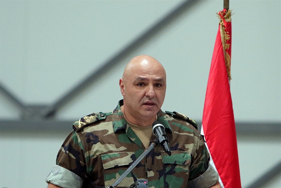 خطاب تصعيدي لقائد الجيش: لا حالات فرار «رغم الضغوط»