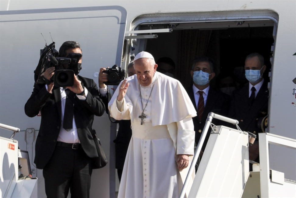 البابا فرنسيس ينوي زيارة لبنان «المأزوم»