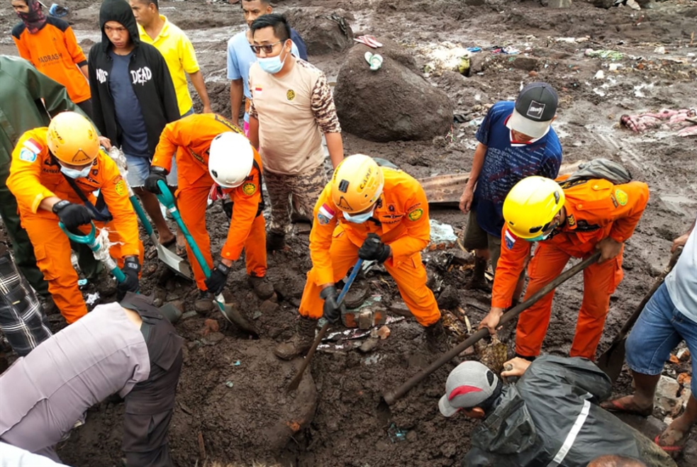 الصين: رجال الإنقاذ يحاولون إغاثة 21 عاملاً عالقاً في منجم فحم