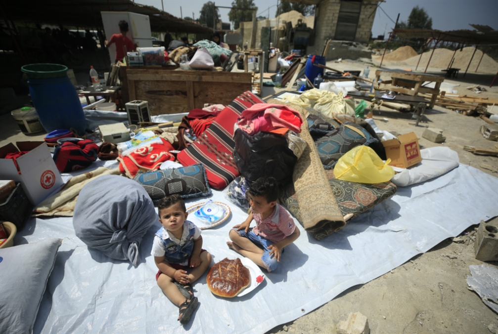 مئات المشردين بعد إزالة مخيم الزهراني