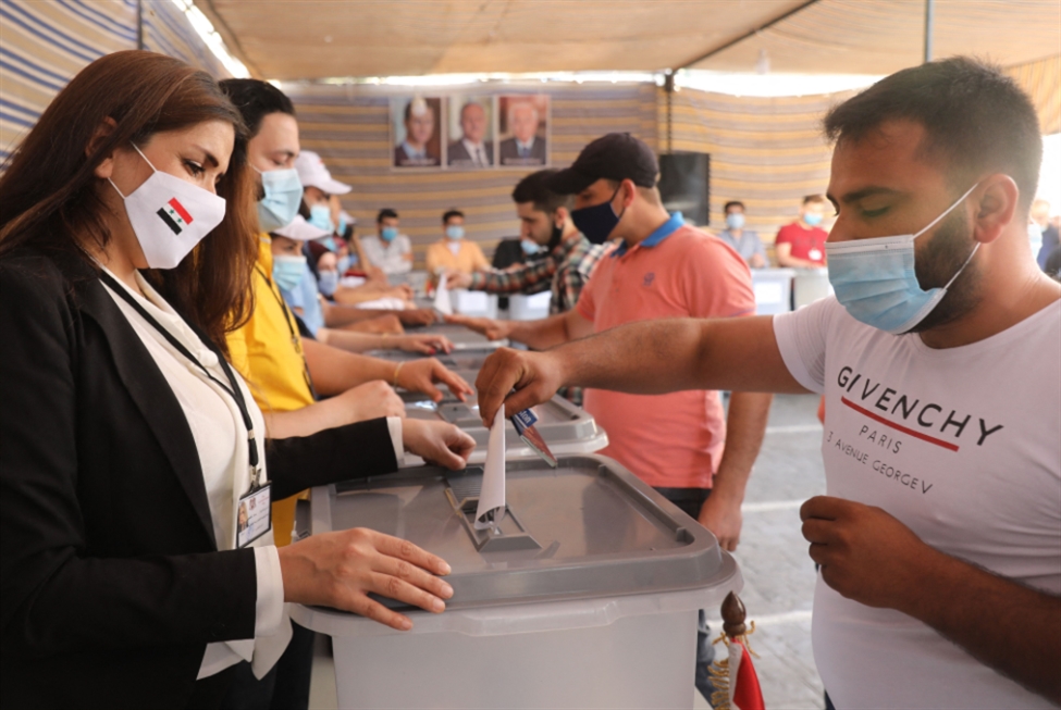 في اليرزة: كثافة إقبال وتمديد للاقتراع