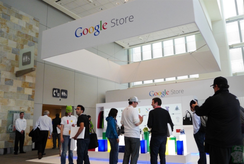 «غوغل»: أوّل متجر غير افتراضي في الصيف