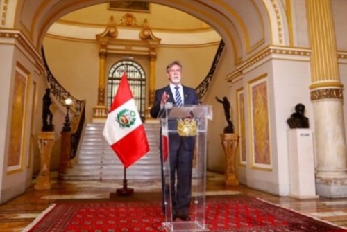 رئيس البيرو يرفض مزاعم «تزوير» الانتخابات الرئاسية