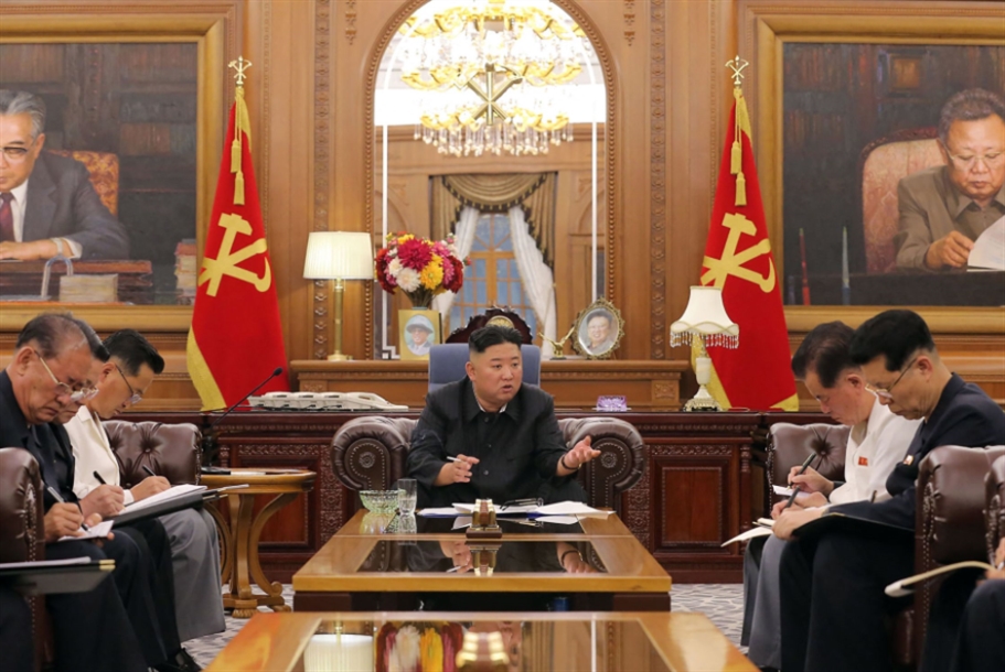 بيونغ يانغ: كيم جونغ أون يدعو إلى تعزيز القوة العسكرية للبلاد