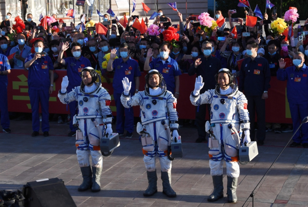 التحام مركبة مأهولة بمحطة الفضاء الصينية