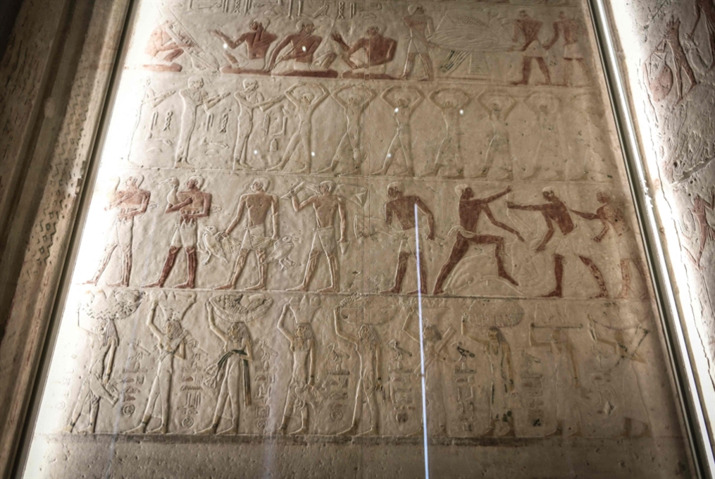 «اللوفر»: ترميم مصطبة جنائزية من مصر القديمة