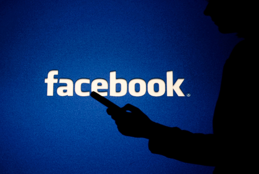 «فايسبوك» أزال حسابات قراصنة إيرانيين استهدفوا شركات أميركية