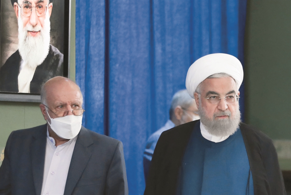 إيران تُدشِّن مساراً جديداً للنفط: «غوره جاسك» يتحدّى العقوبات